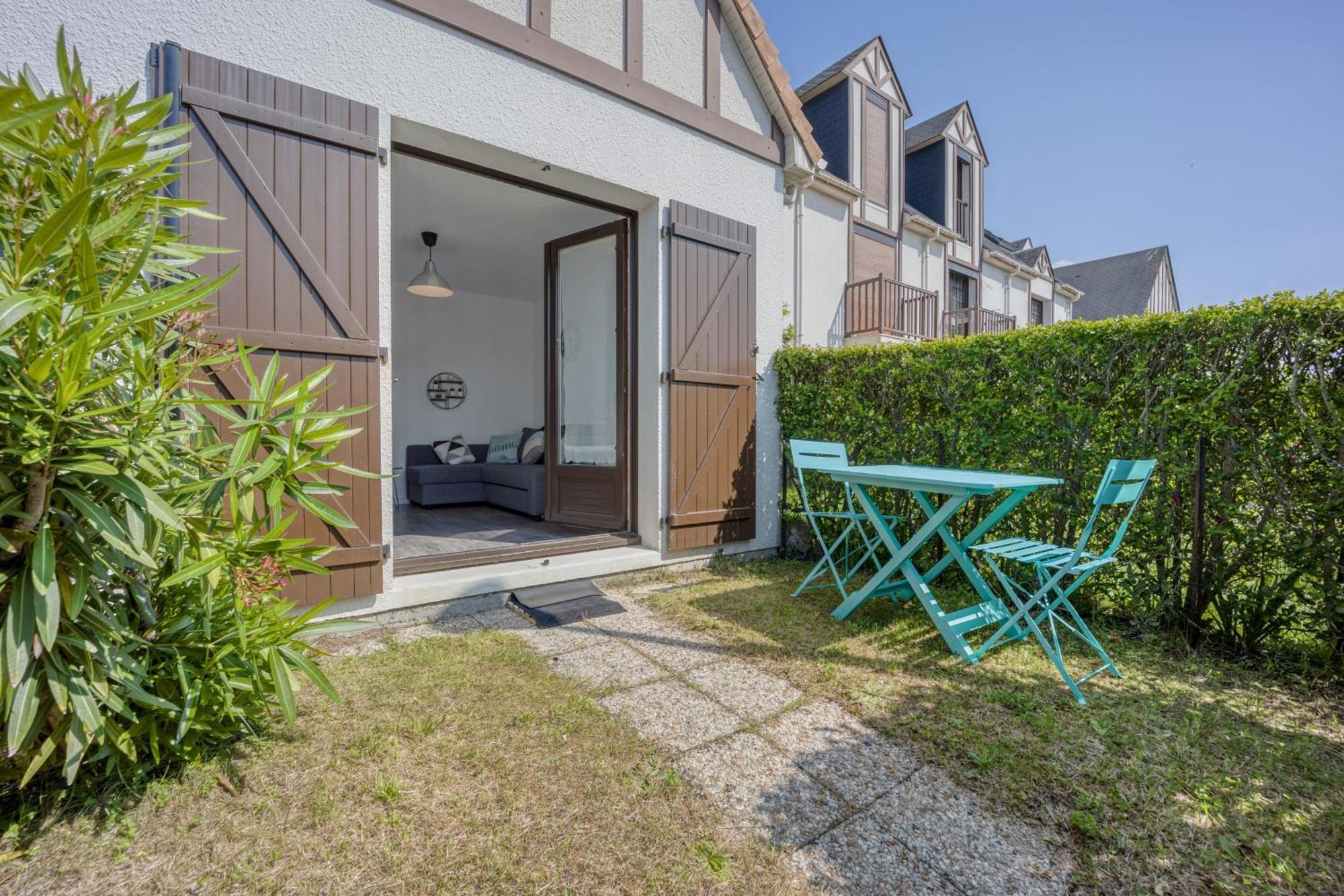 Le Petit Normand - Studio Avec Jardin A 500 M De La Plage Courseulles-sur-Mer Εξωτερικό φωτογραφία